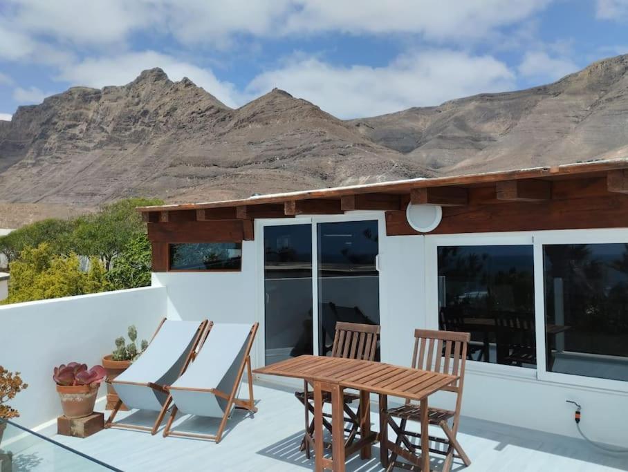 Apartamento 360 View To Ocean And Cliffs Famara Exterior foto